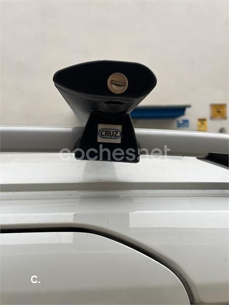 Blanco Usado 2015 Ford Tourneo Courier Ambiente Monovolumen | 6300 € (Un poco caro) - Imagen 1/1