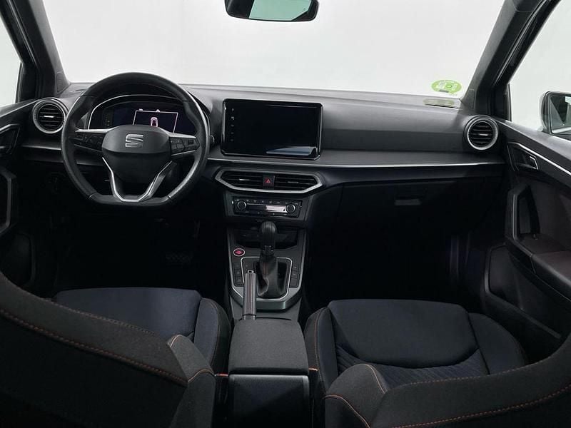 Usado Seat Arona FR 115 CV (84 kW) 2024 Gris SUV