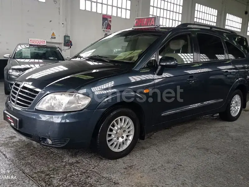 Usado SsangYong Rodius 165 CV (121 kW) 2007 Azul Monovolumen