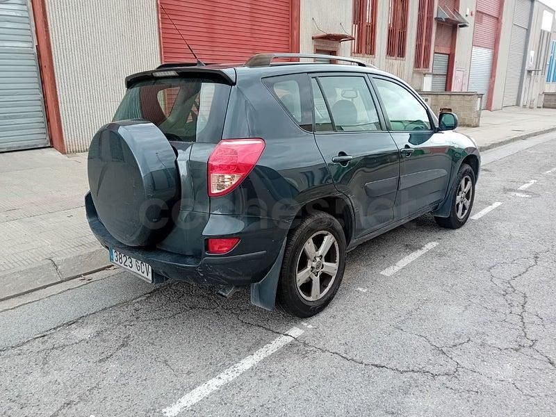Usado Toyota RAV4 Sol 136 CV (100 kW) 2009 Gris / plata SUV