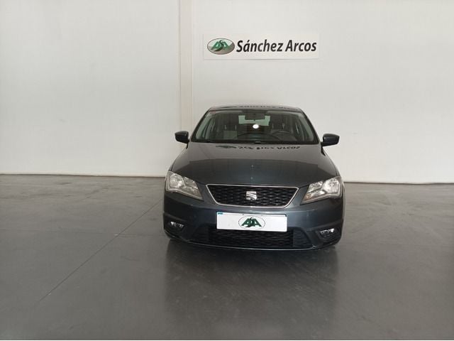 Usado Seat Toledo I-Tech 105 CV (77 kW) 2014 Azul Utilitario