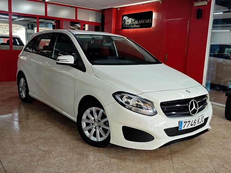Blanco Usado 2015 Mercedes B180 Monovolumen | 9900 € (Buen precio) - Imagen 1/4
