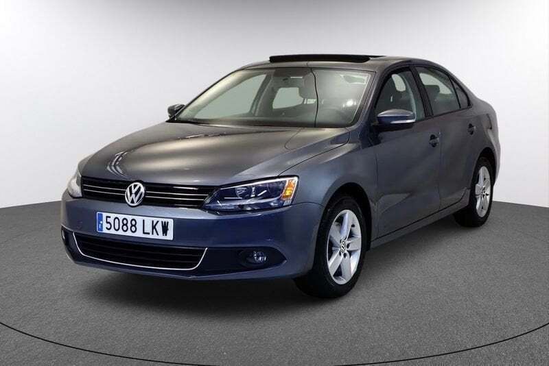 Gris Usado 2014 VW Jetta Sportline Berlina | 12.200 € - Imagen 1/4