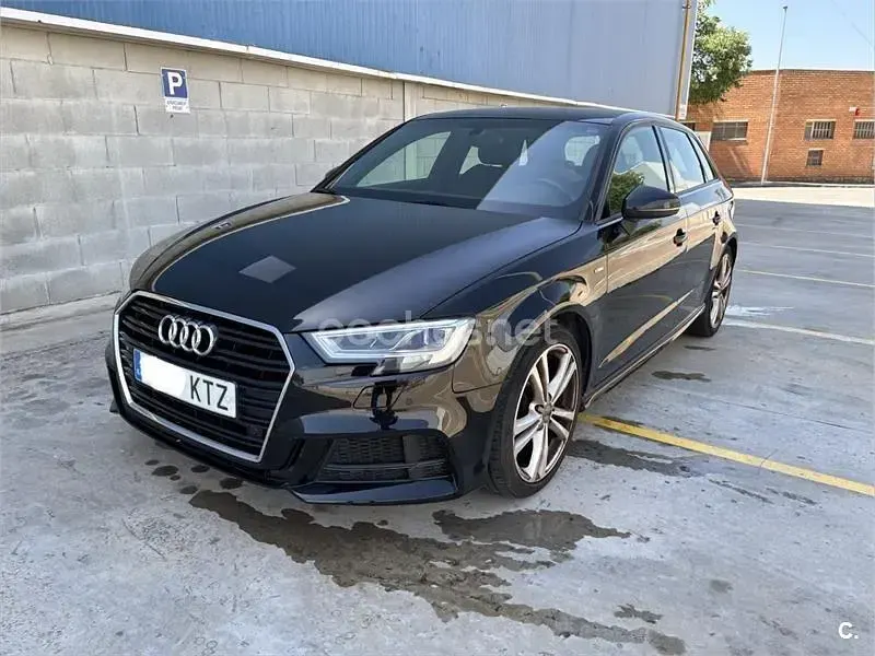 Usado Audi A3 S-Line 116 CV (85 kW) 2019 Negro Berlina