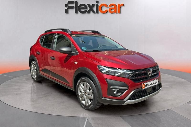 Burdeos Usado 2021 Dacia Sandero Essentiel Utilitario | 13.990 € (Precio justo) - Imagen 1/4