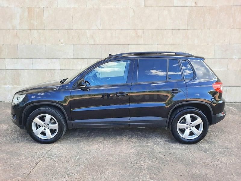 Usado VW Tiguan Advance 140 HP (102 kW) 2011 Preto SUV