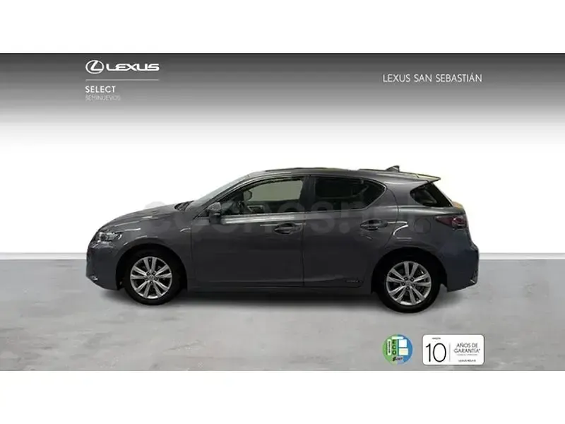 Usado Lexus CT200h Executive Line 136 CV (100 kW) 2014 Gris / plata Berlina