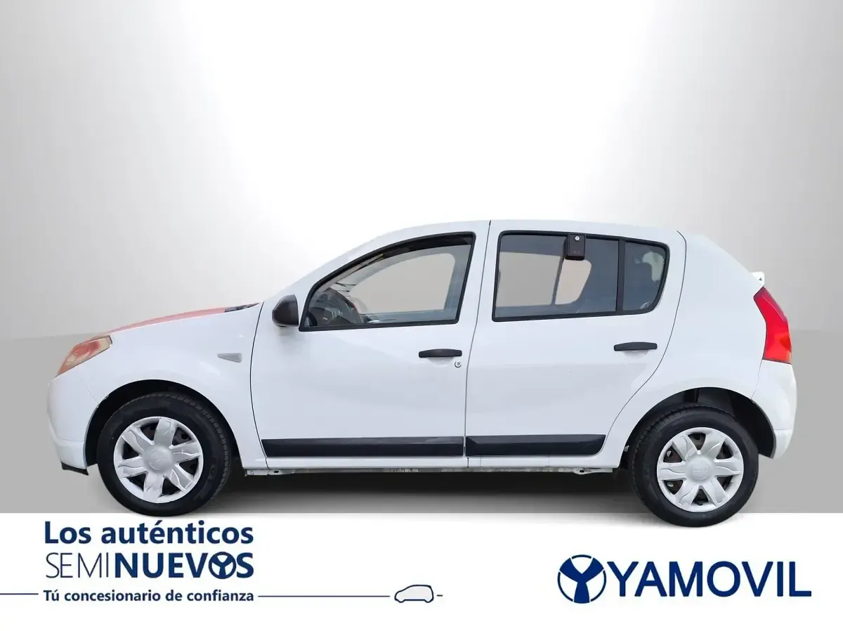 Usado Dacia Sandero Ambiance 75 HP (55 kW) 2012 Branco Citadino