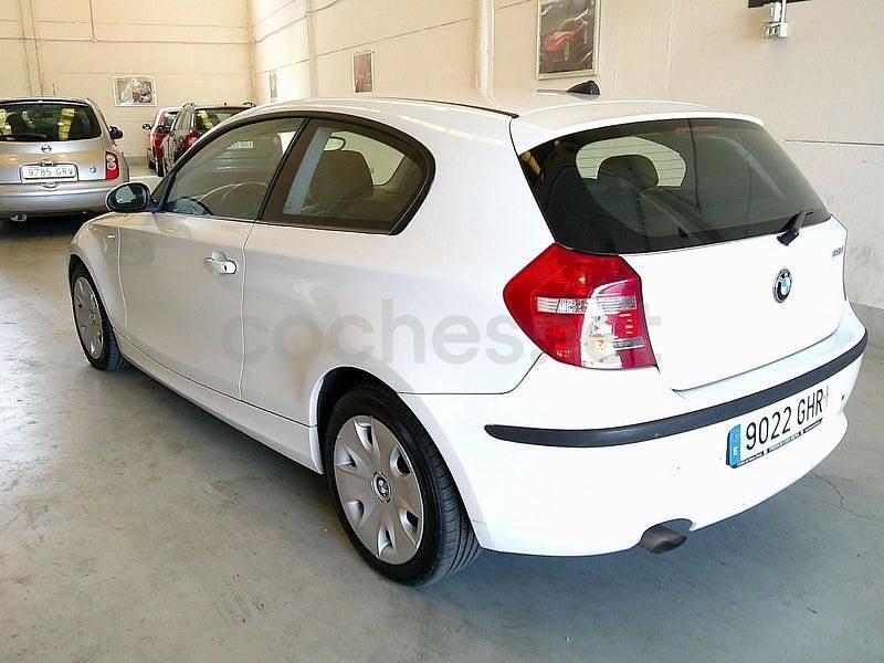 Usado BMW 118 143 CV (105 kW) 2008 Blanco Utilitario