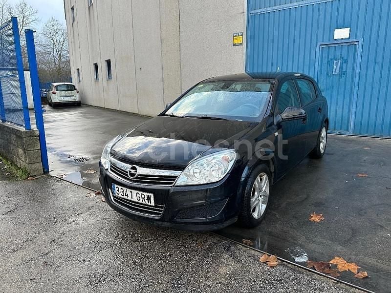 Negro Usado 2009 Opel Astra Enjoy Berlina | 4500 € (Precio justo) - Imagen 1/4