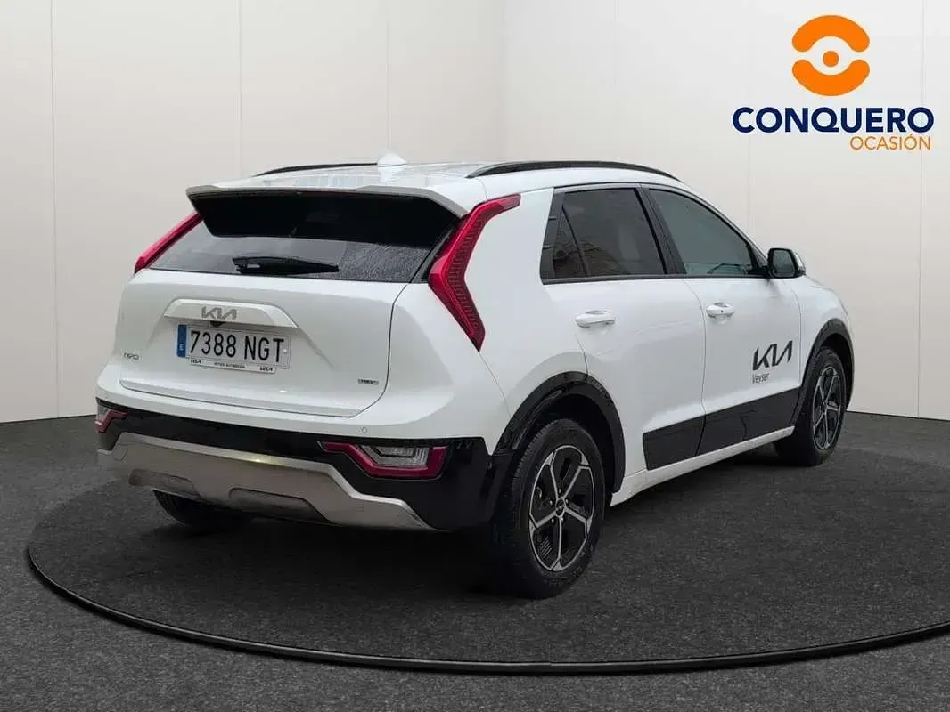 Używany Kia Niro 139 KM (102 kW) 2025 Biały SUV