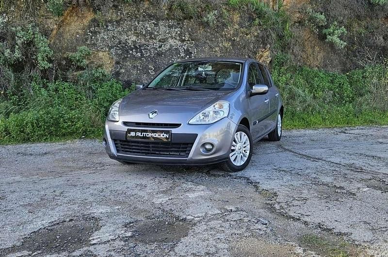Usado Renault Clio II Authentique 75 CV (55 kW) 2011 Utilitario