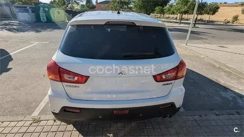 Usado Mitsubishi ASX Motion 150 CV (110 kW) 2011 Blanco SUV