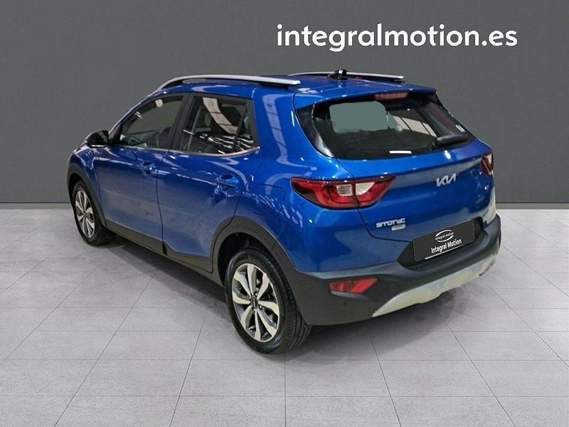 Usado Kia Stonic 84 CV (61 kW) 2022 Otro SUV
