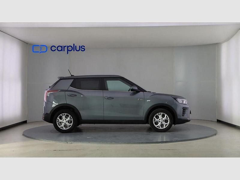 Usado Ssangyong (KGM) Tivoli 163 CV (119 kW) 2024 Grand white blanco metalizado