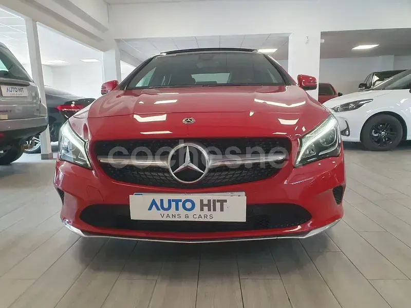 Usado Mercedes CLA220 177 CV (130 kW) 2017 Rojo Coupe