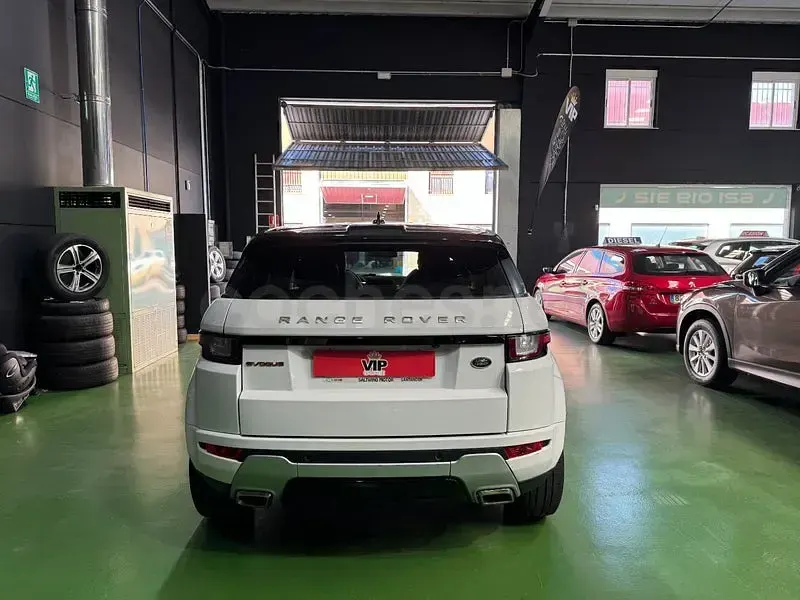 Usado Land Rover Range Rover evoque SE Dynamic 180 CV (132 kW) 2017 Blanco SUV