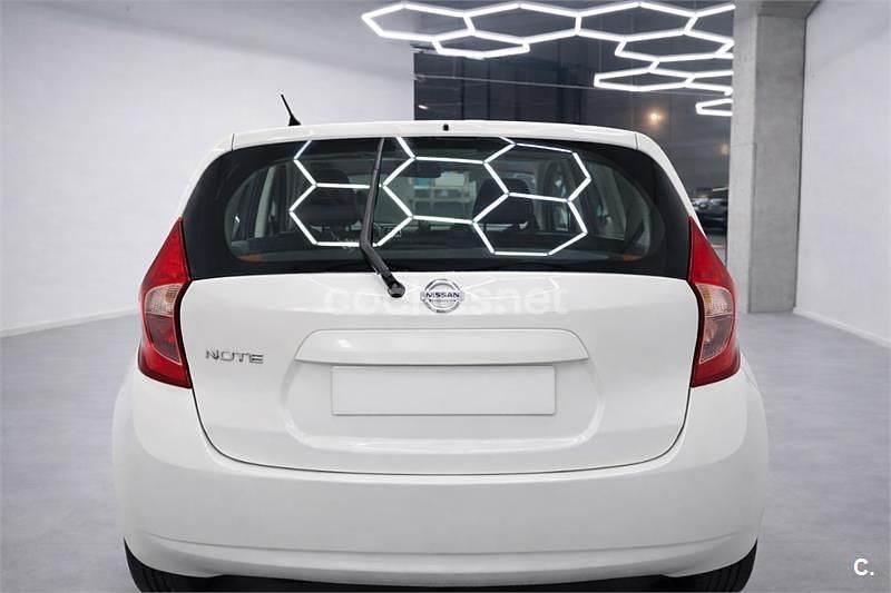 Usado Nissan Note Comfort 90 CV (66 kW) 2015 Blanco Utilitario