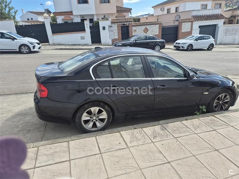 Begagnad BMW 320 163 HK (119 kW) 2006 Svart Sedan