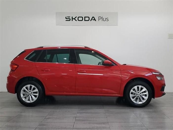 Usado Skoda Kamiq Ambition 110 CV (80 kW) 2024 Rojo SUV