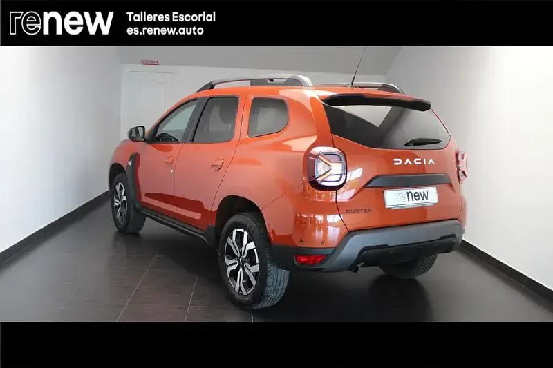 Usado Dacia Duster Journey 130 CV (95 kW) 2023 Naranja SUV