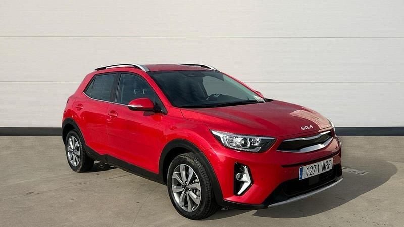 Rojo Usado 2024 Kia Stonic SUV | 19.600 € (Precio justo) - Imagen 1/4