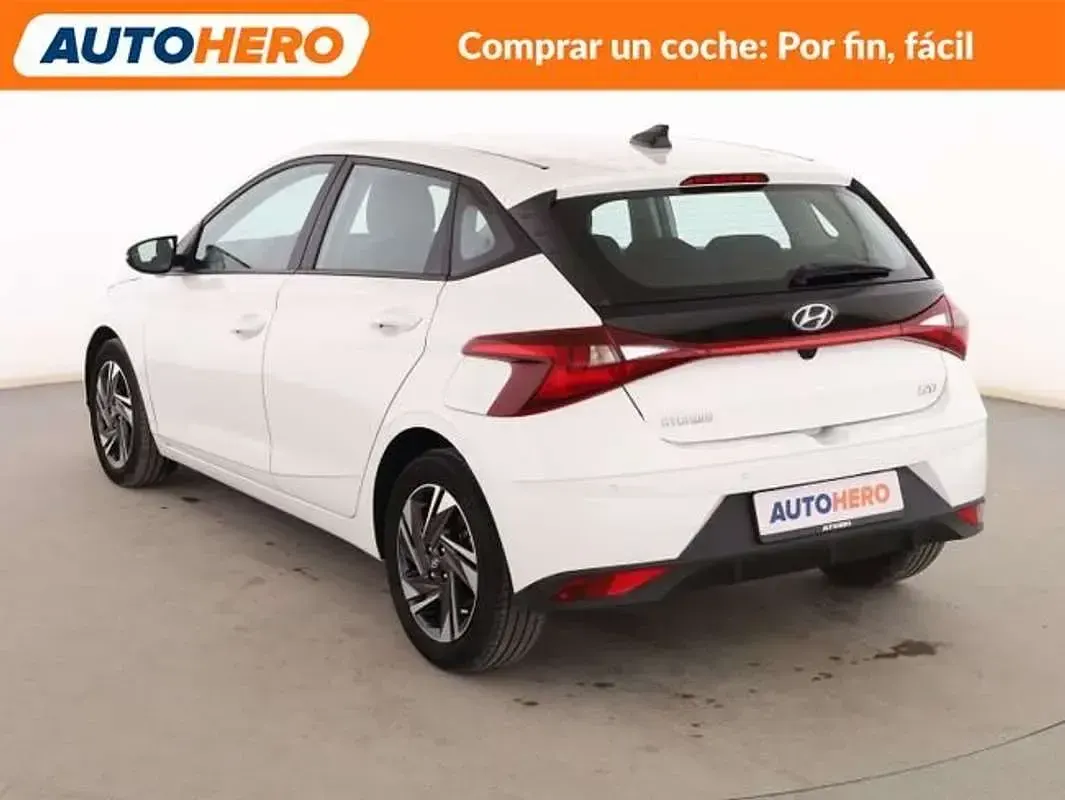 Usado Hyundai i20 101 CV (74 kW) 2021 Blanco Utilitario