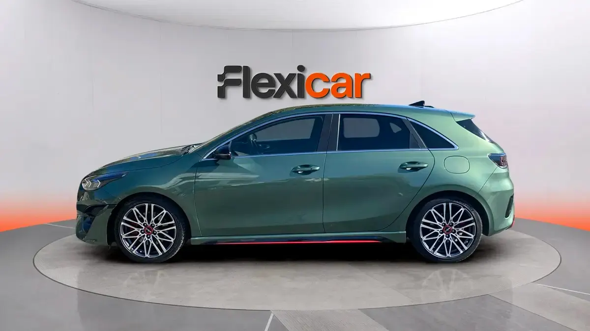 Usado Kia Ceed GT GT 204 CV (150 kW) 2023 Verde Berlina