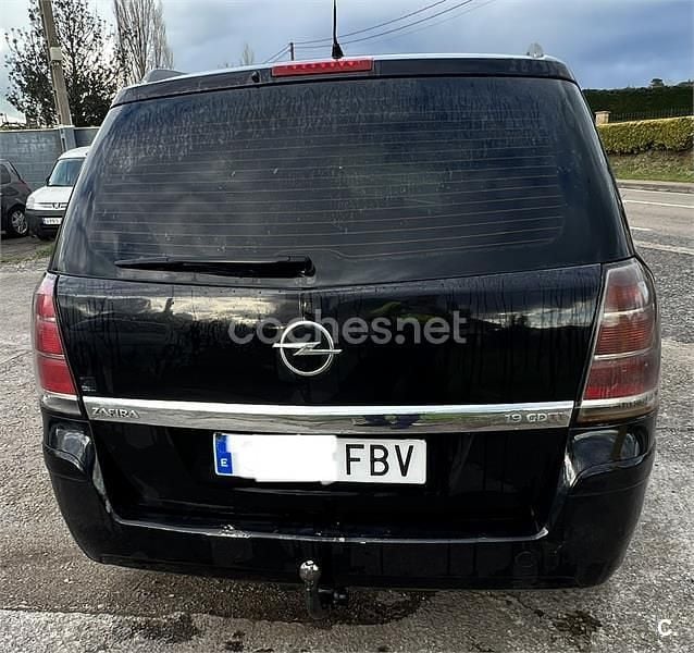Usado Opel Zafira Cosmo 150 CV (110 kW) 2006 Negro Monovolumen