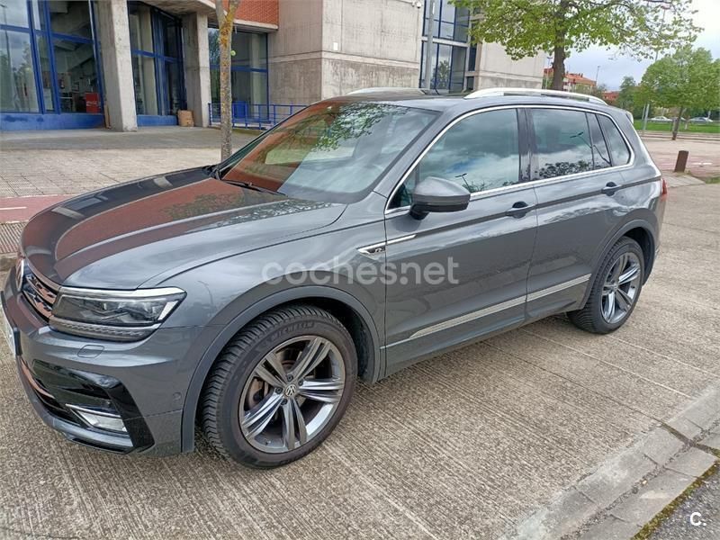 Gris / plata Usado 2017 VW Tiguan Sportline SUV | 29.000 € - Imagen 1/4