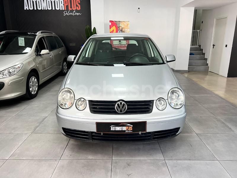 Gris / plata Usado 2004 VW Polo Match Berlina | 3999 € (Precio justo) - Imagen 1/4