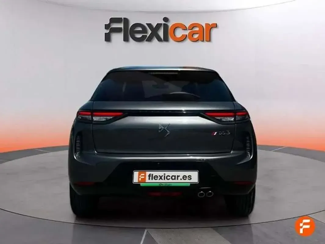Usado DS Automobiles DS3 Crossback Performance 131 CV (96 kW) 2019 Gris SUV