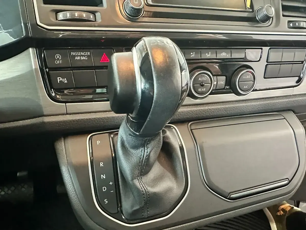 Usado VW Multivan 150 CV (110 kW) 2018 Blanco Monovolumen
