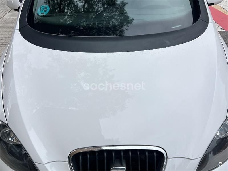 Usado Seat Altea XL Style 125 CV (91 kW) 2012 Blanco Monovolumen