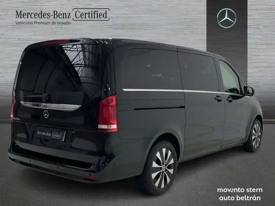 Usado Mercedes V220 Avantgarde 163 CV (119 kW) 2024 Negro Monovolumen