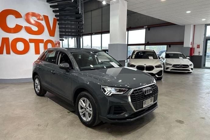 Usado Audi Q3 Comfort 244 HP (179 kW) 2023 SUV