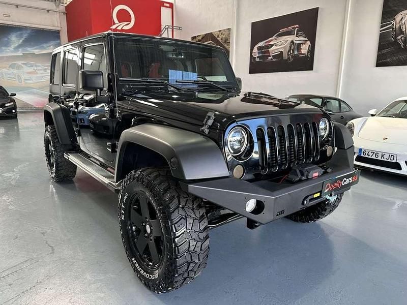 Usado Jeep Wrangler Unlimited Sport 200 CV (147 kW) 2016 Negro SUV