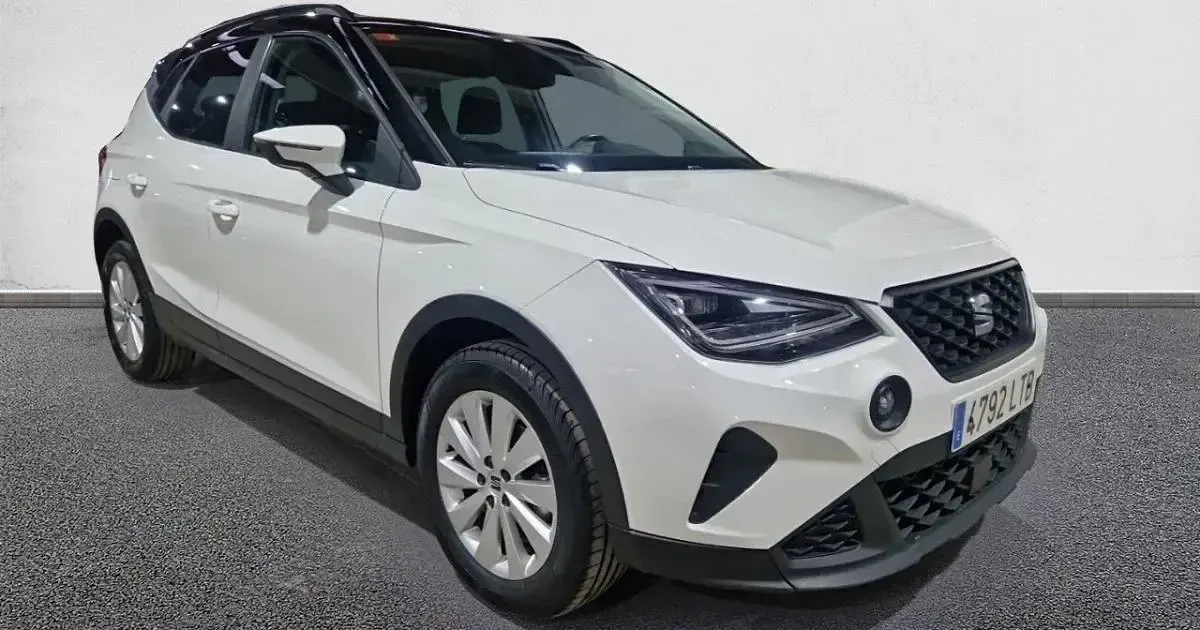 Usado Seat Arona Style Plus 110 CV (80 kW) 2021 SUV