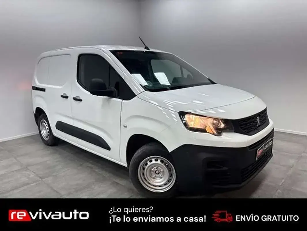 Usado Peugeot Partner 101 CV (74 kW) 2021 Blanco Monovolumen