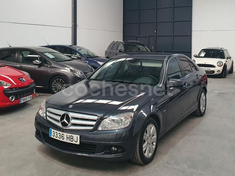 Gris / plata Usado 2011 Mercedes C200 Avantgarde Familiar | 9999 € (Precio justo) - Imagen 1/4