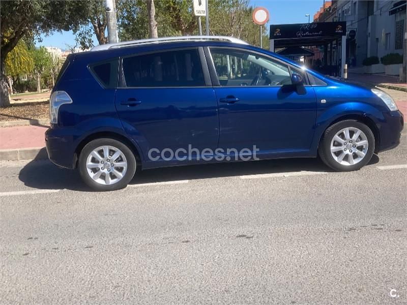 Usado Toyota Corolla Verso Sol 129 CV (94 kW) 2005 Azul Monovolumen