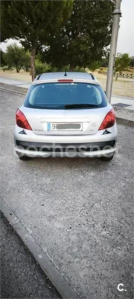 Usado Peugeot 207 90 CV (66 kW) 2007 Gris / plata Berlina