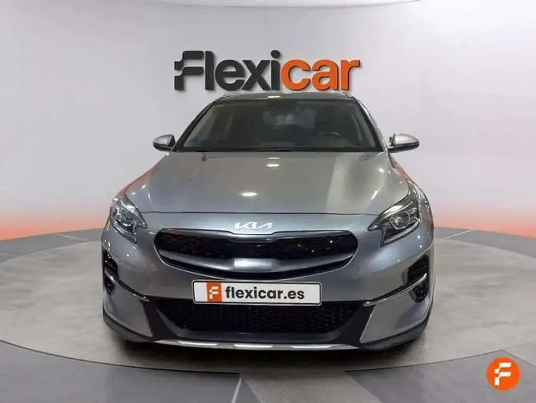 Usado Kia XCeed 141 CV (103 kW) 2021 Gris SUV