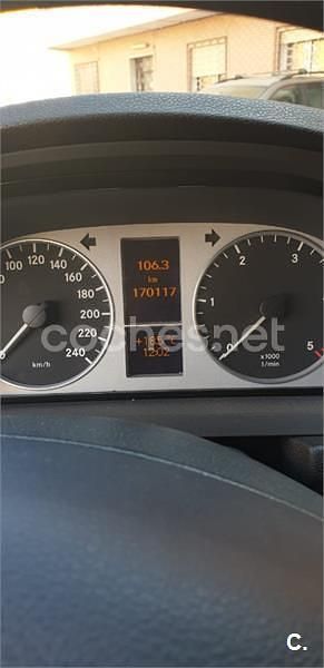 Usado Mercedes B180 Sport Edition 109 CV (80 kW) 2009 Gris / plata Monovolumen