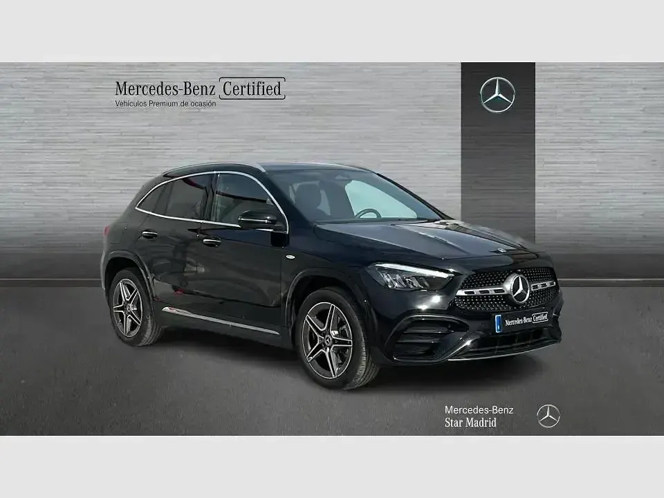 Używany Mercedes GLA250 AMG line 218 KM (160 kW) 2025 Czarny SUV