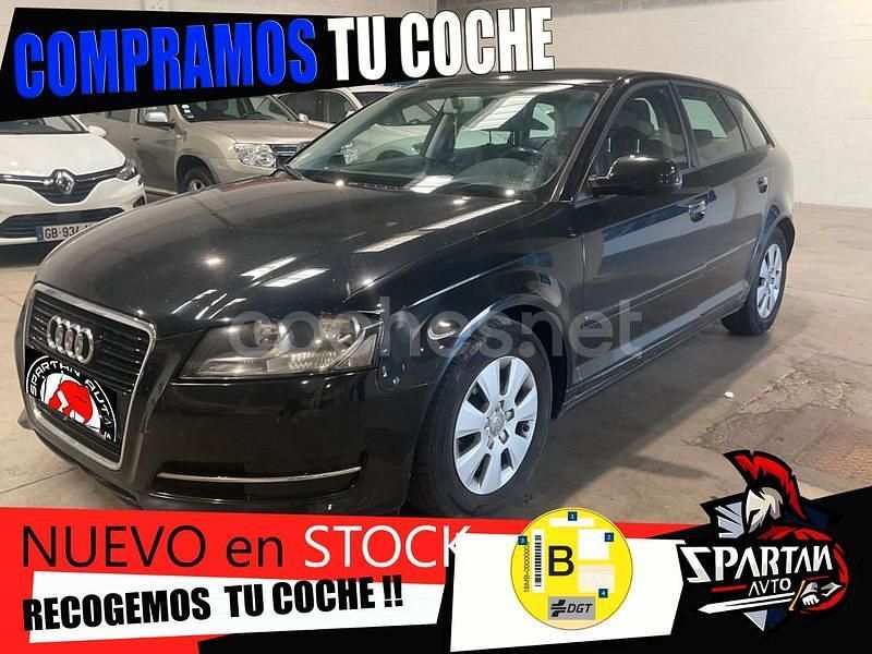 Negro Usado 2011 Audi A3 Sportback Attraction Berlina | 7290 € (Precio justo) - Imagen 1/2