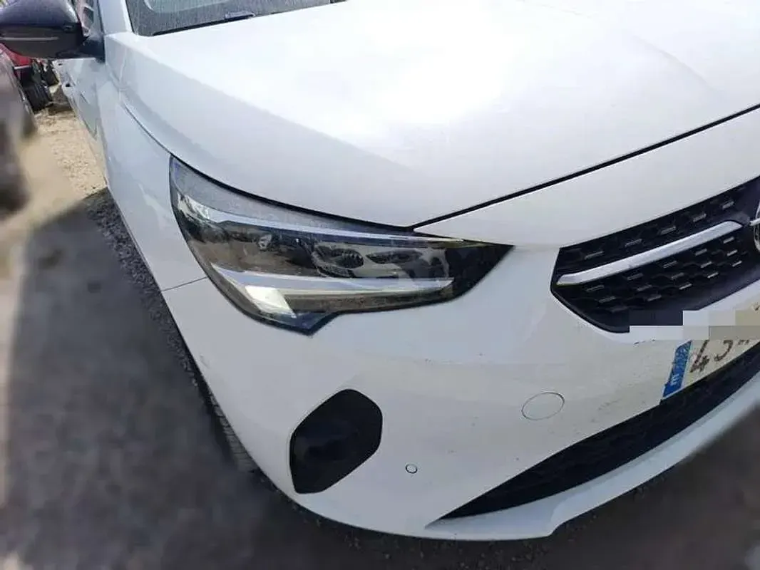 Usado Opel Corsa Elegance 101 CV (74 kW) 2021 Blanco Utilitario