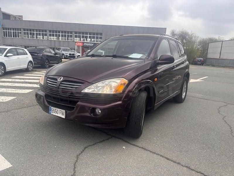 Usado Ssangyong (KGM) Kyron Limited 141 CV (103 kW) 2007 Violeta / lila SUV