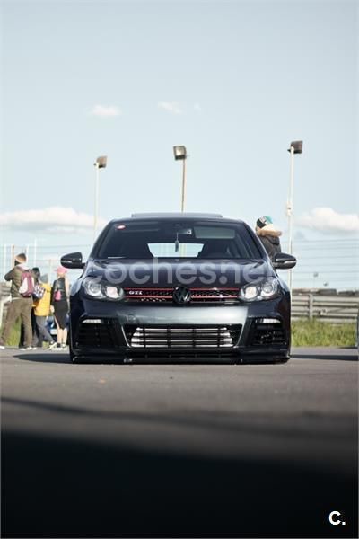 Gris / plata Usado 2010 VW Golf VI GTI Berlina | 20.900 € - Imagen 1/4