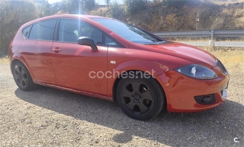 Rojo Usado 2008 Seat Leon Sport Berlina | 3800 € (Super precio) - Imagen 1/4